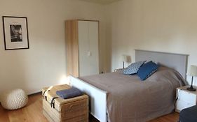 Un Petit Nid A Honfleur